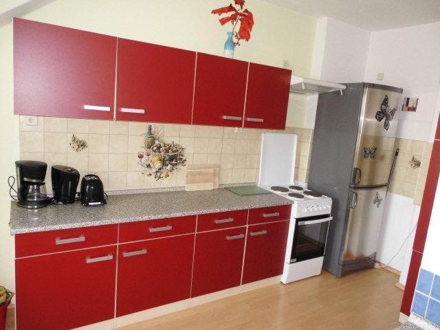 Sehr-Schoene-4-Raum-Maisonette-Fewo-Mit-110Qm-Balkon-Zentral-Preiswert-T7 Drezda Kültér fotó